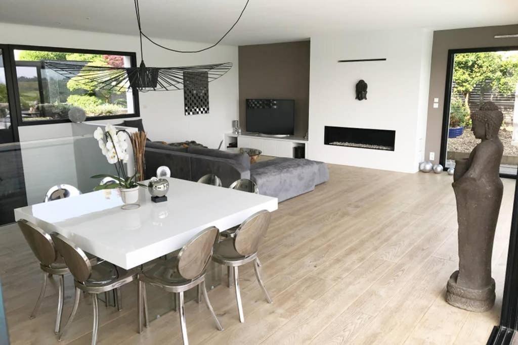 Le Luxury Lägenhet Séné Exteriör bild
